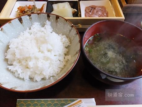湧駒荘-朝食2