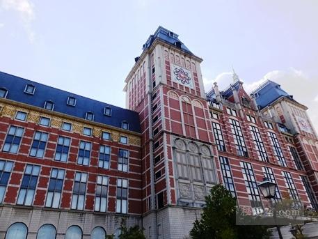 ホテルオークラJRハウステンボス 建物正面のアップ